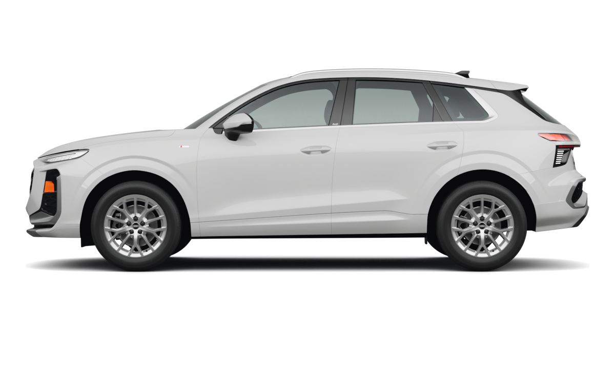 Audi Q3 - Side view Audi Q3 - Side view
